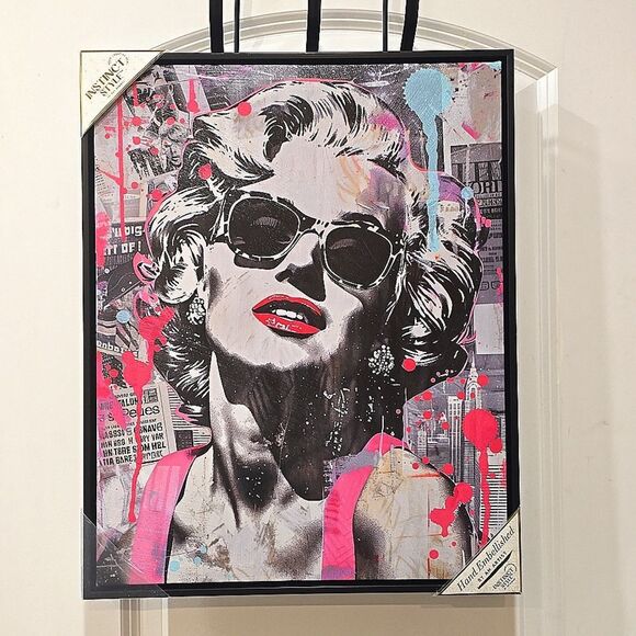 Instinct Style Iconic Star Marilyn Monroe Retro Glam Framed Canvas Wall Decor - Picture 5 of 7